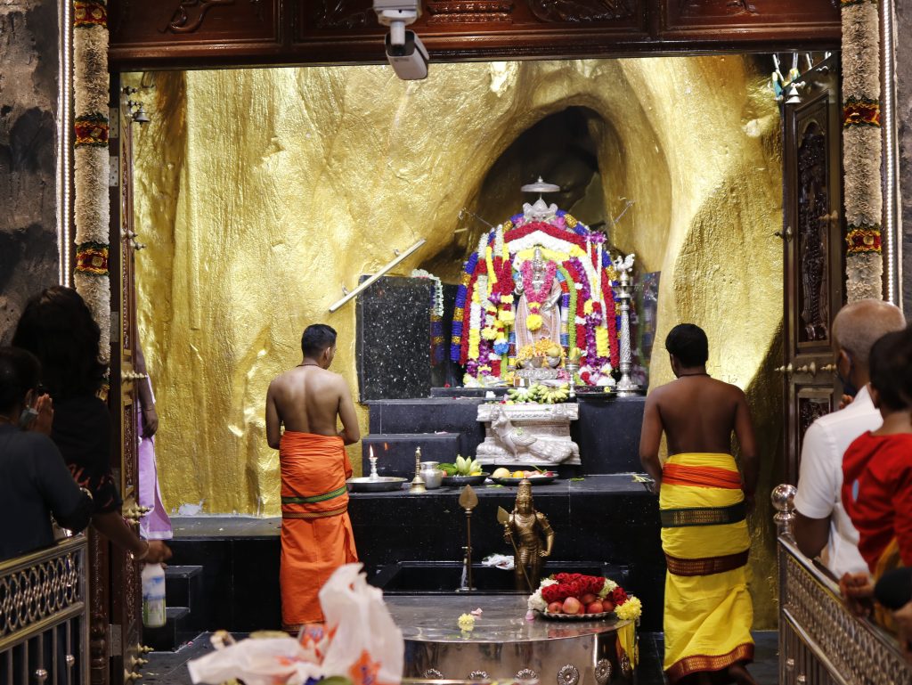 ofrenda en batucaves