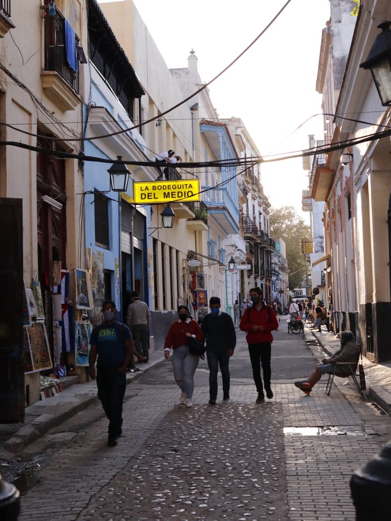 calle la bodeguita de en medio