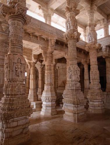 columnas ranakpur